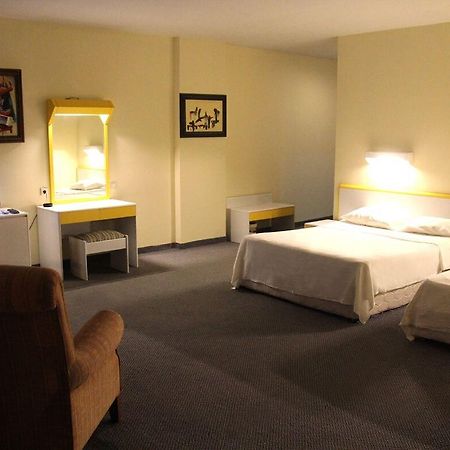 Merlin Beach Park Hotel Tosmur المظهر الخارجي الصورة